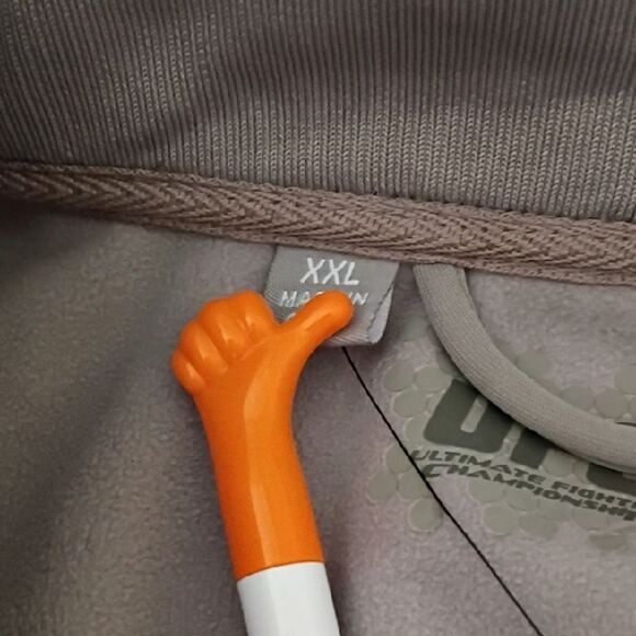 UFC Gray Sleeveless Jacket - Size: XXL   (1062) - Picture 3 of 5